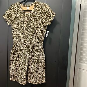 Old Navy Leopard Print dress. Size S petite. Brand new with tags.
